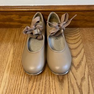 Girls Tap shoes